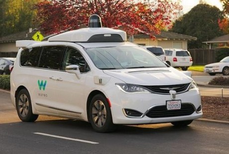 Waymo暫停Waymo One服務(wù) 但其真正的無人駕駛車輛除外